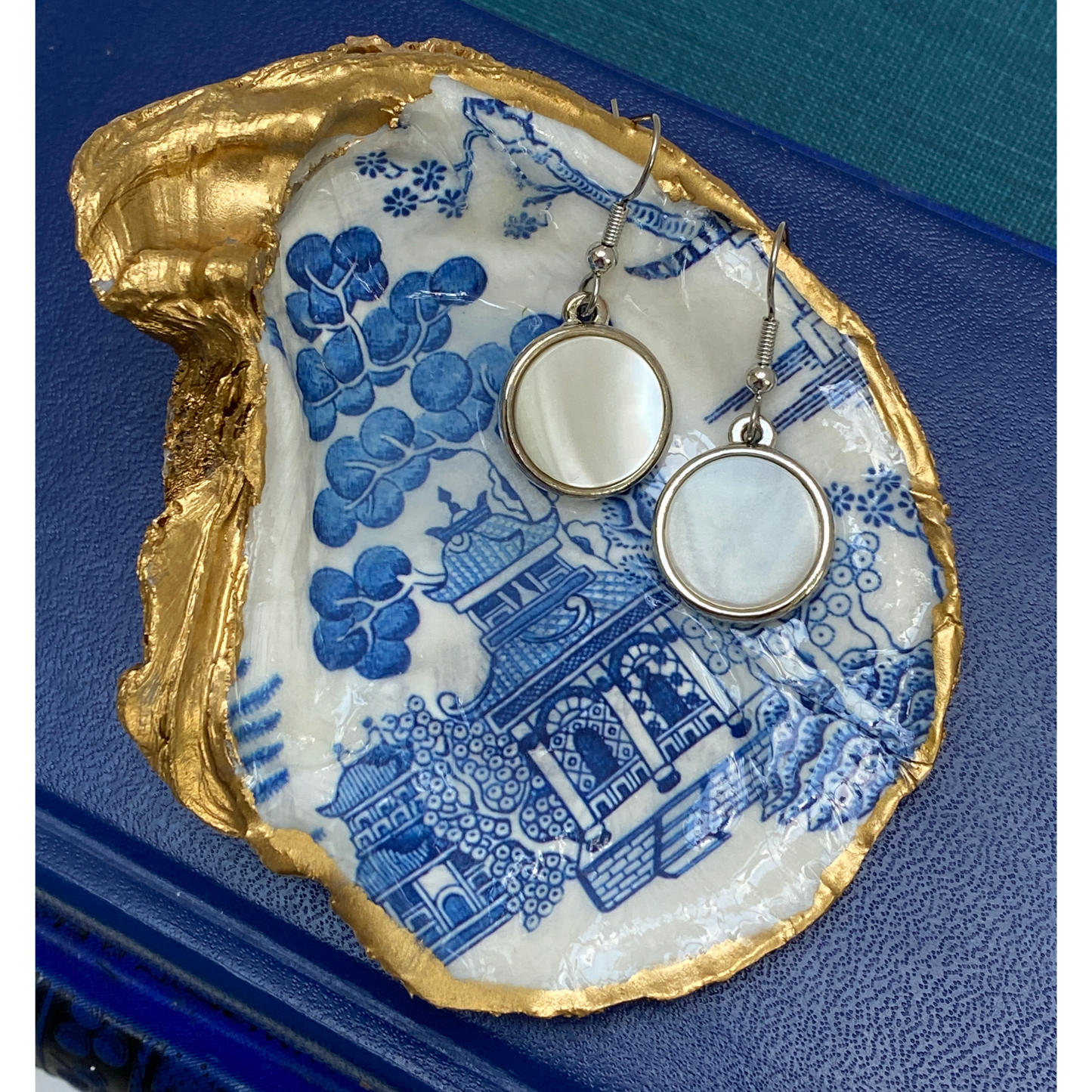 Oyster Shell Art, Blue Chinoiserie, Plus Mother of Pearl Earrings