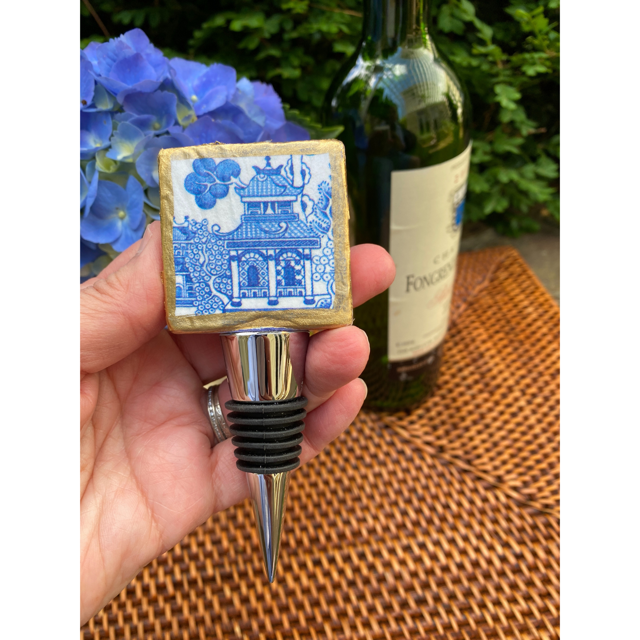 Bottle Stopper, Marble Bottle Stopper, Blue Chinoiserie Chinese House, Hostess Gift,