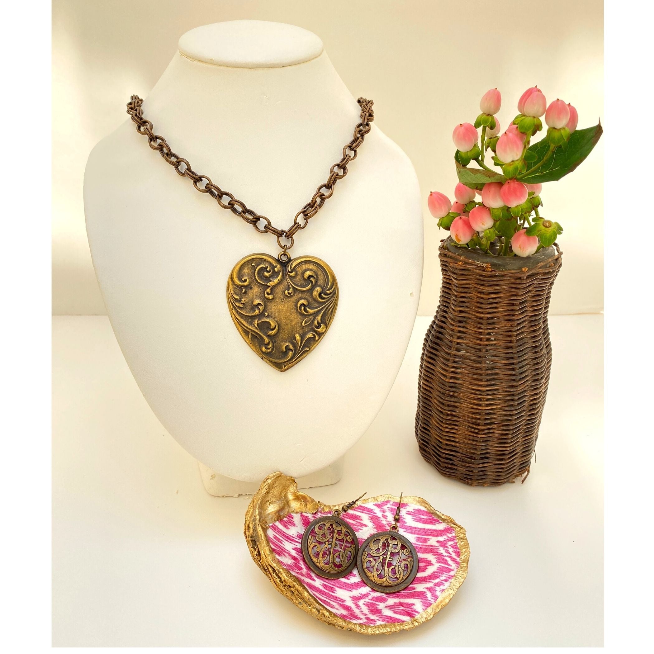 Heart Necklace, Vintage Antique Gold