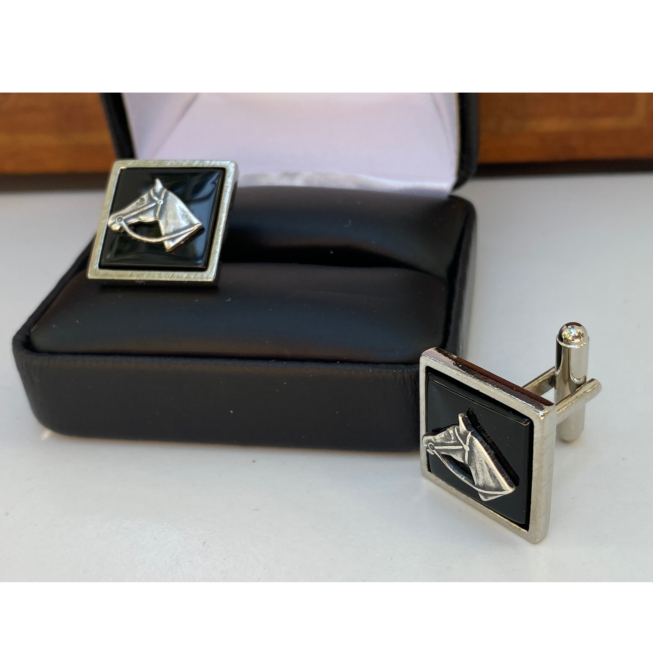 Cuff Links for horse lovers with Silver Horse head in black leatherette case