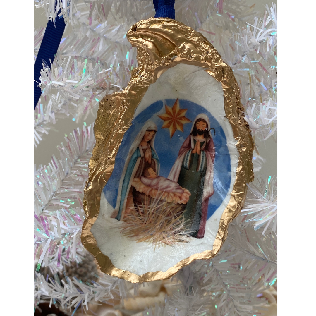 Christmas Manger Scene, Ornament, oyster Shell Art