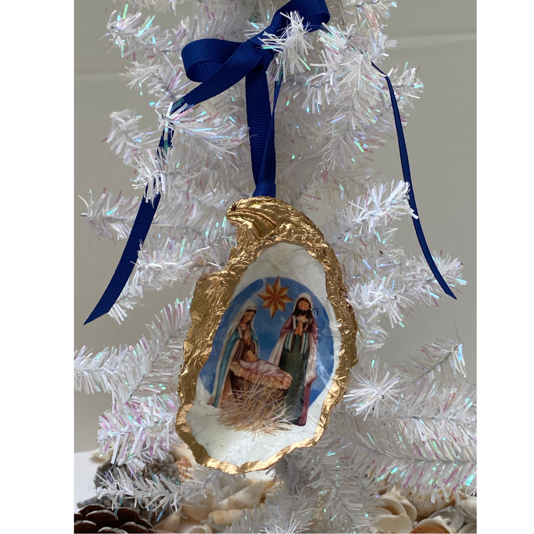 Christmas Manger Scene, Ornament, oyster Shell Art