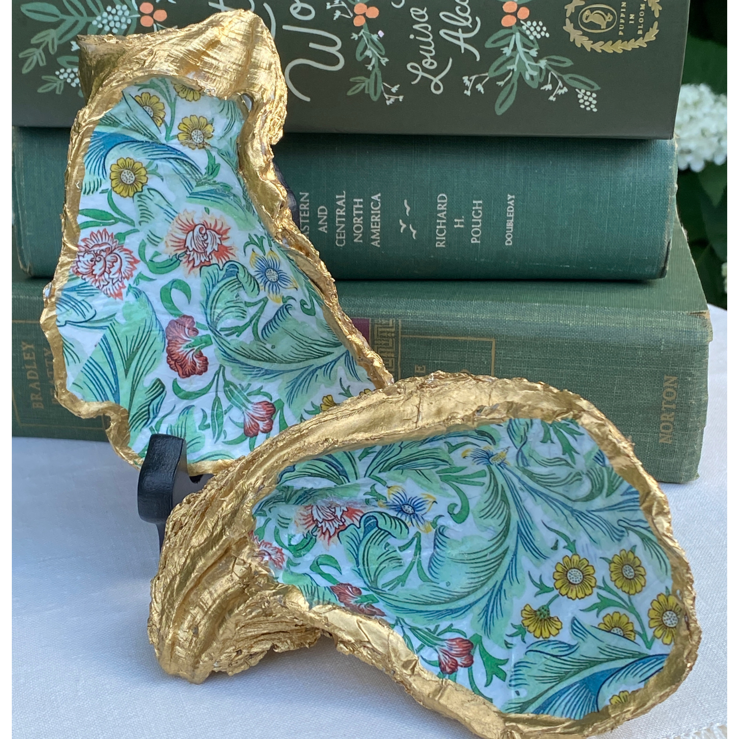 Oyster Shell Art Green Floral Design from the William Morris Collection