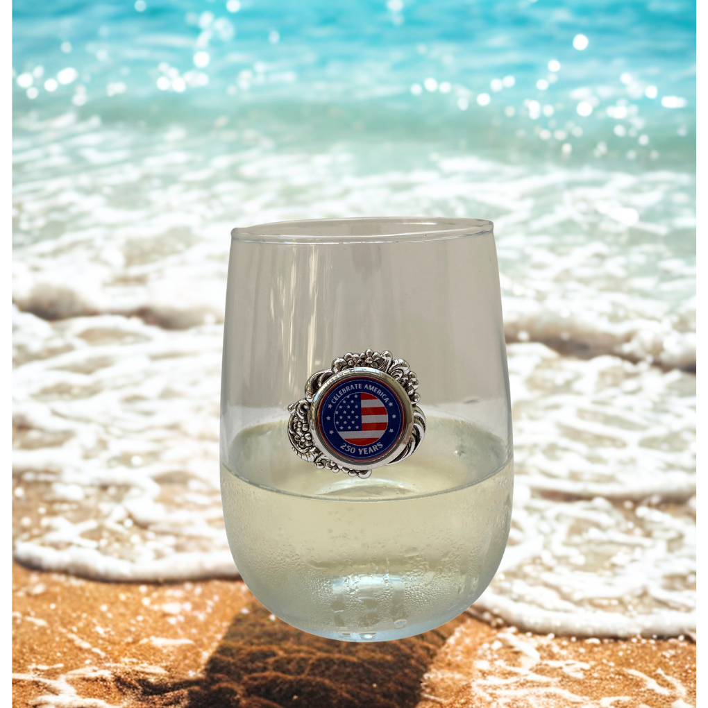 stemless wine glass America 250 on beach 