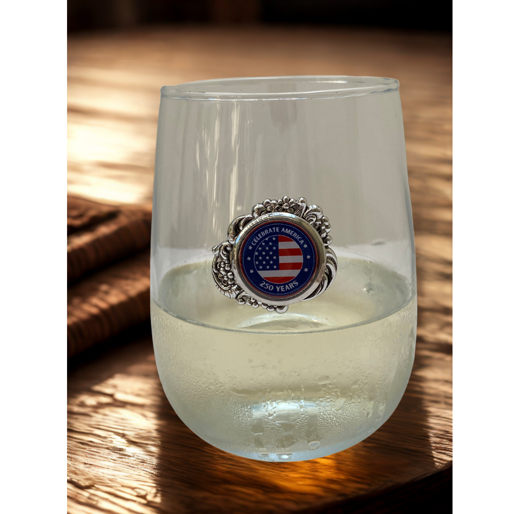 Stemless Wine Glass America 250 on Wooden table
