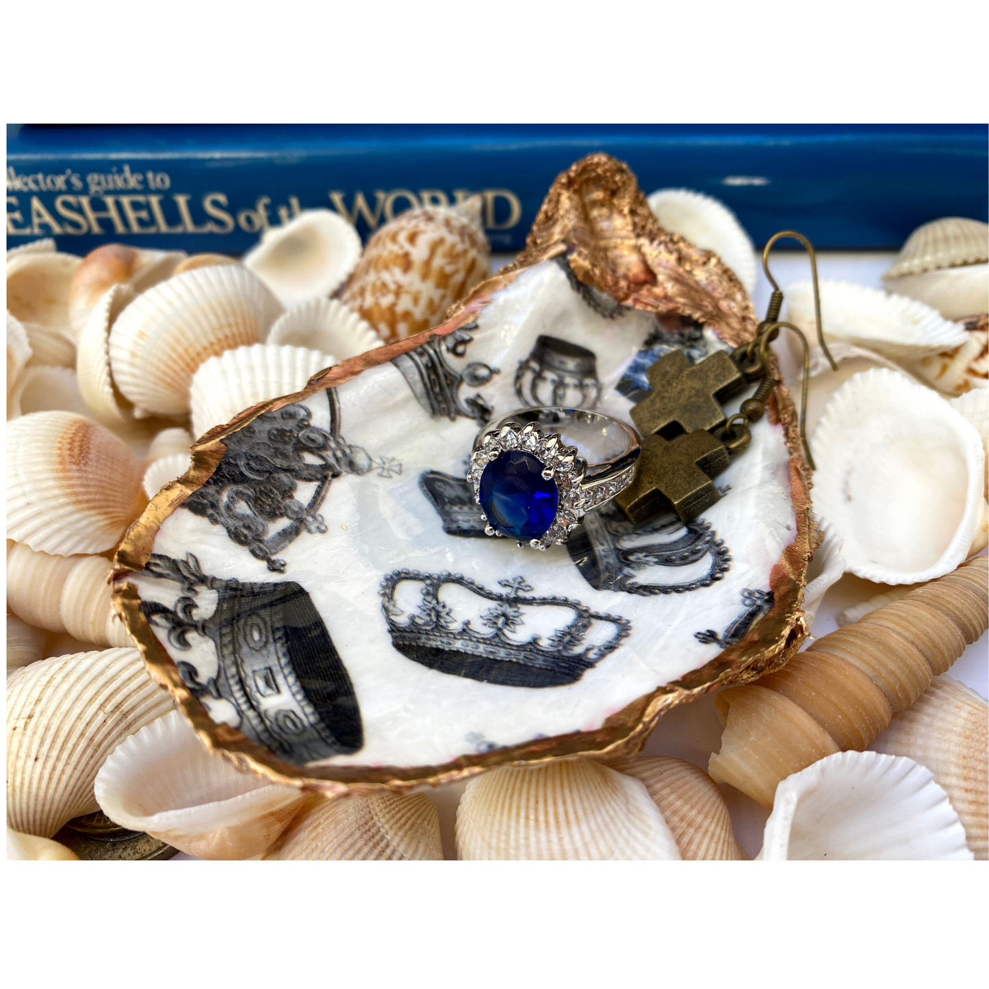 Shell Art, Crown Design, Jewelry Dish