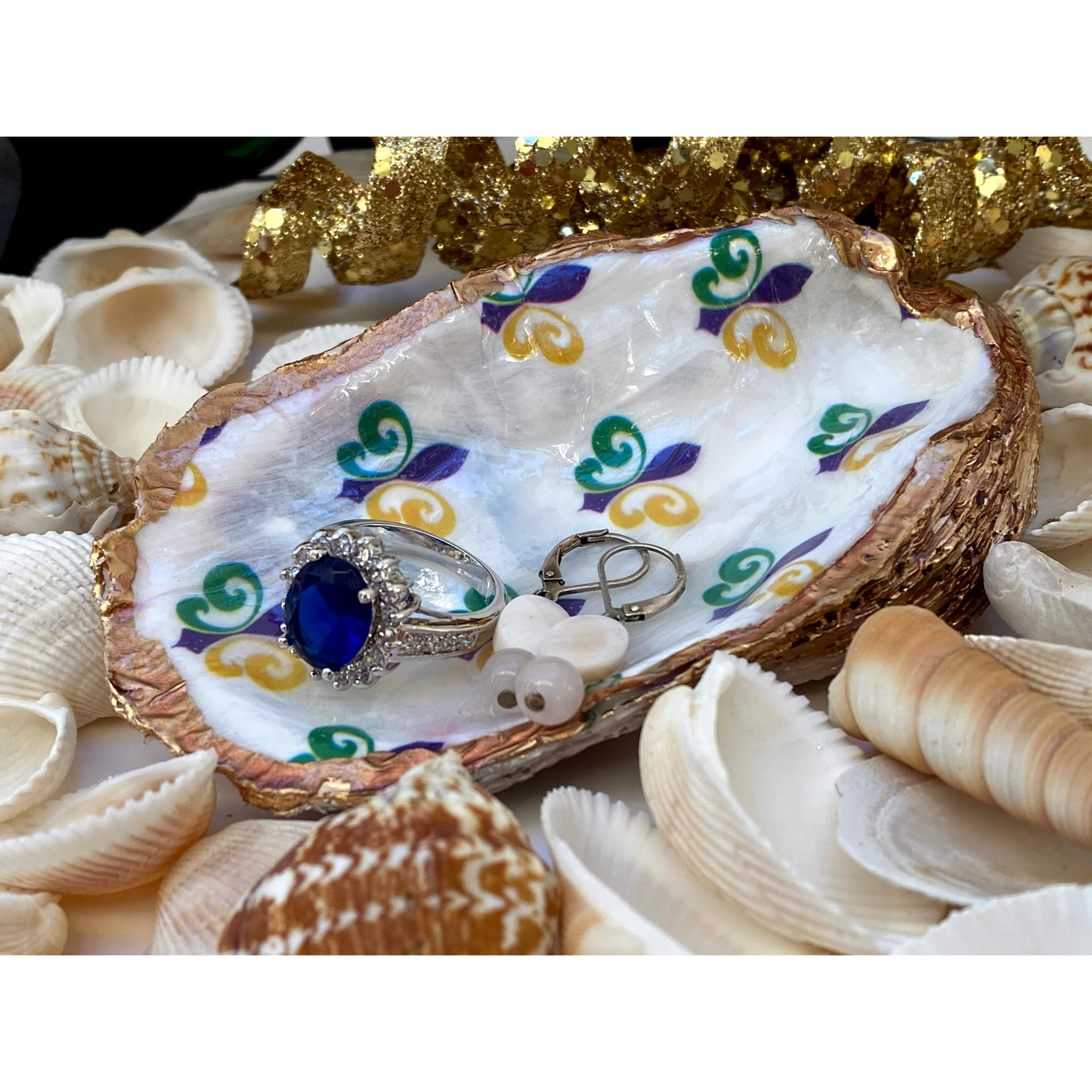 Oyster Shell Art,  Mardi Gras Gift, Fleur de Lis