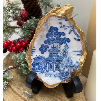 Blue and white Chinoiserie Oyster Shell art that is used for jewelry dish or place on an easel