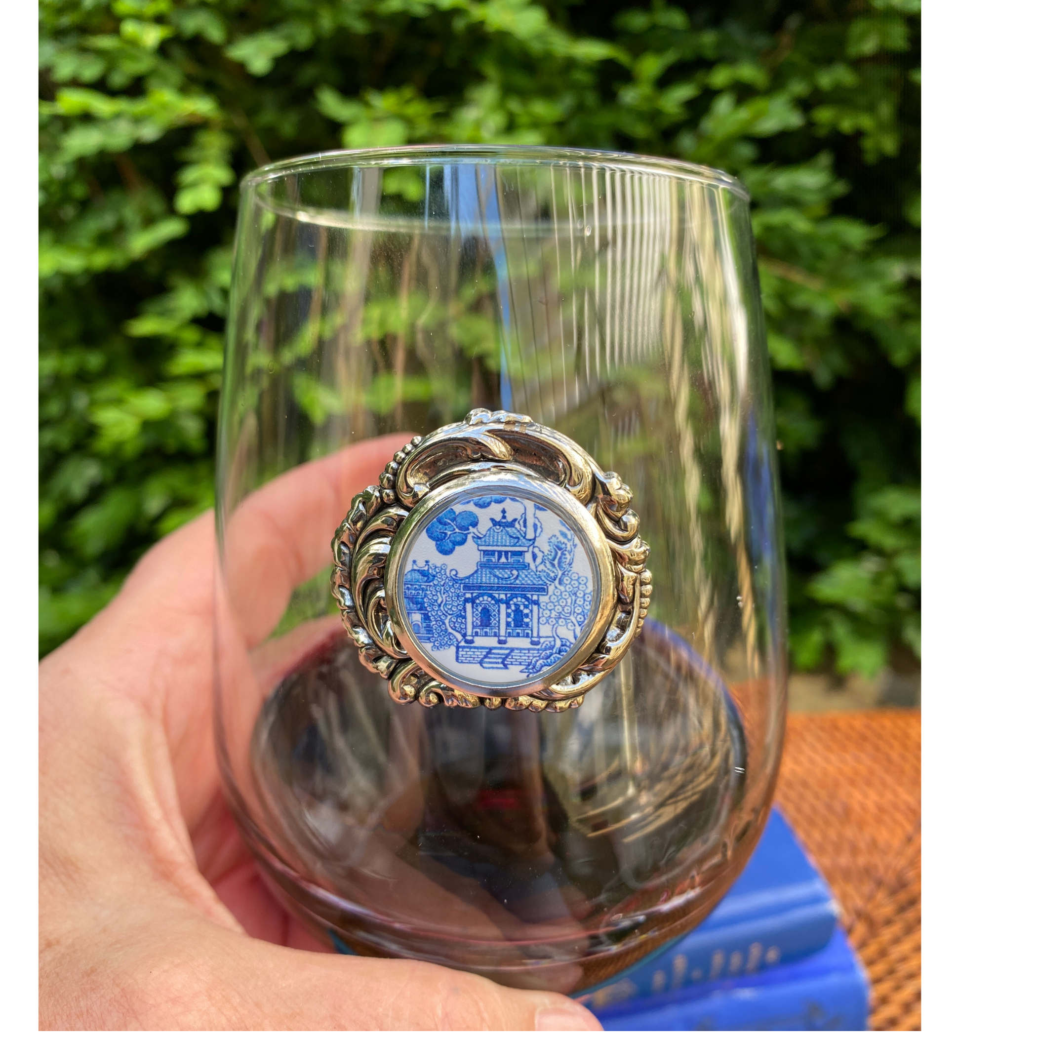 Stemless Glass Silver Medallion & Blue Chinoiserie Design