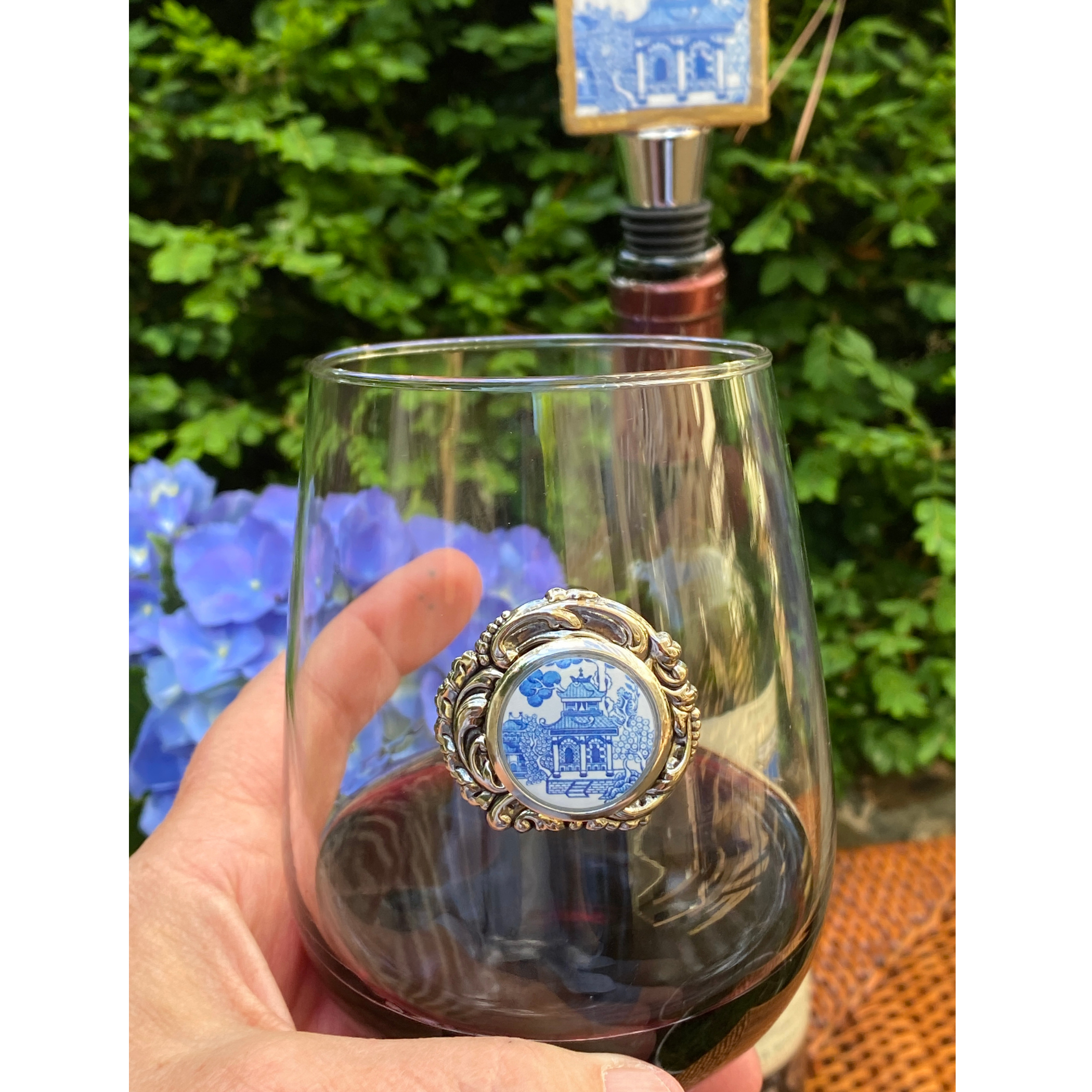 Stemless Glass Silver Medallion & Blue Chinoiserie Design