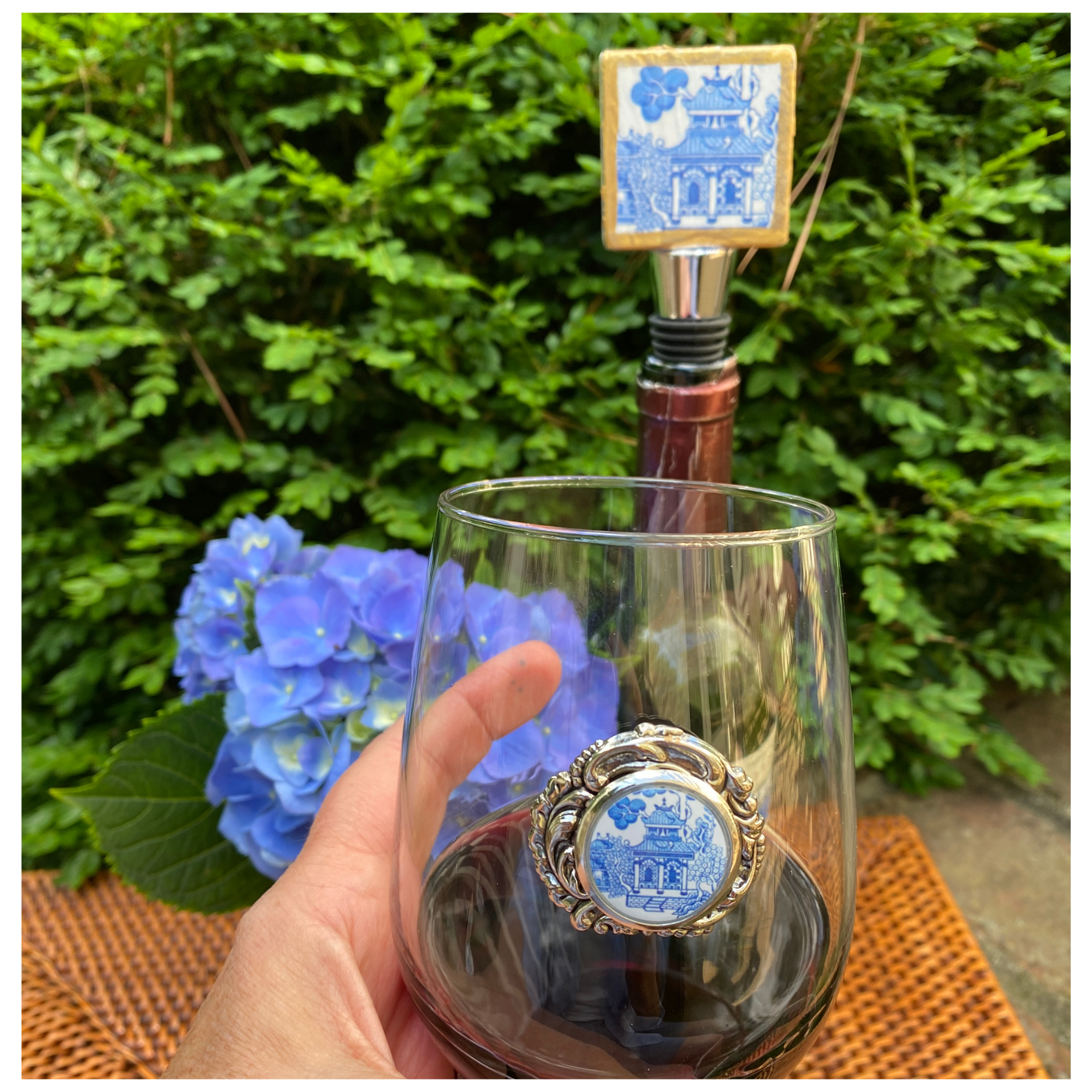 Stemless Glass Silver Medallion & Blue Chinoiserie Design