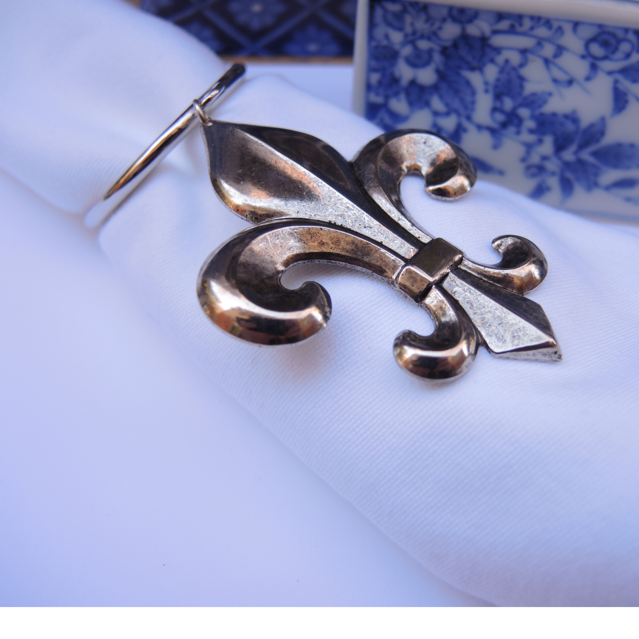 Napkin Ring, Silver Fleur de Lis , Elegant Tabletop Accessory for a Francophile