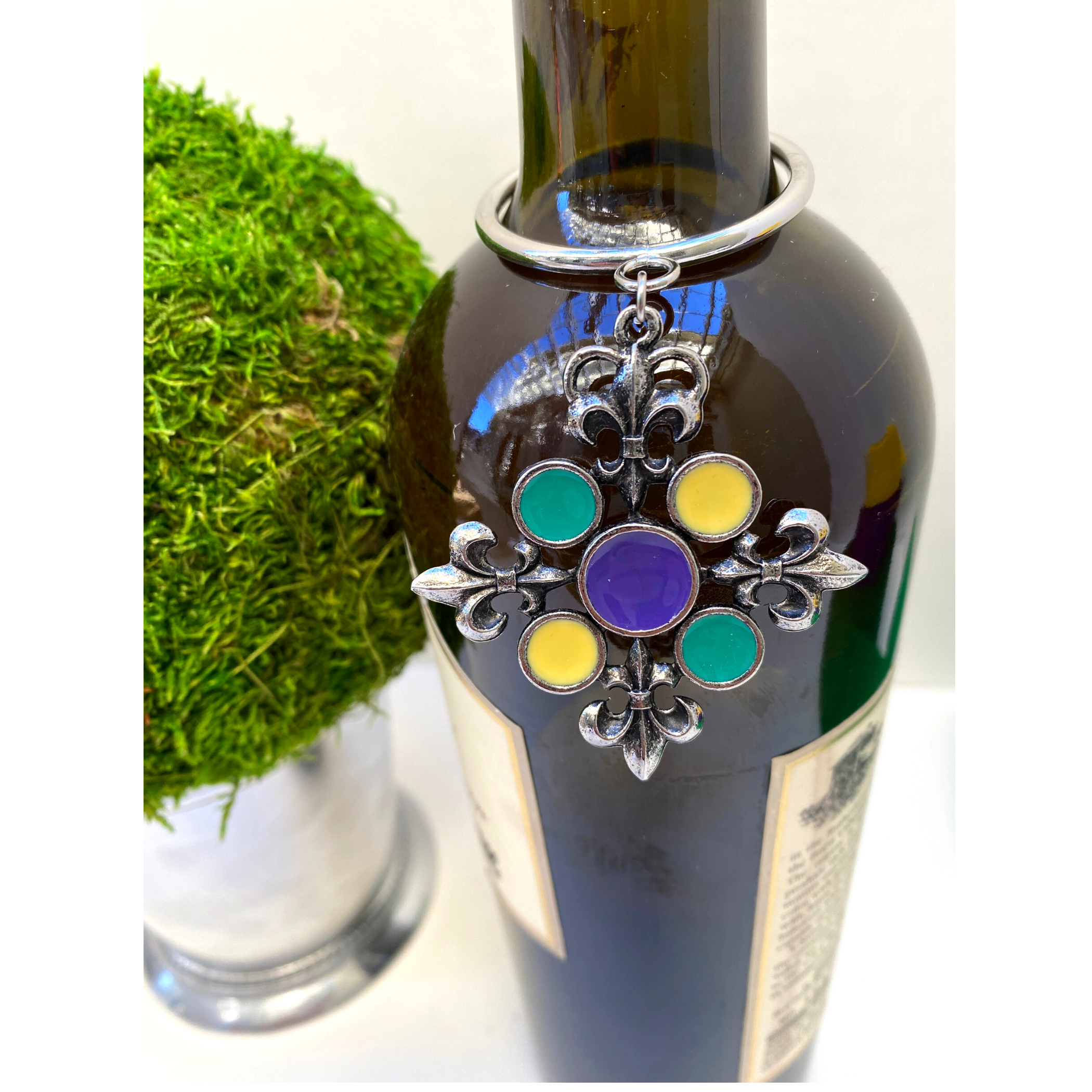 Bottle Decor, Mardi Gras Gift, Fleur de Lis