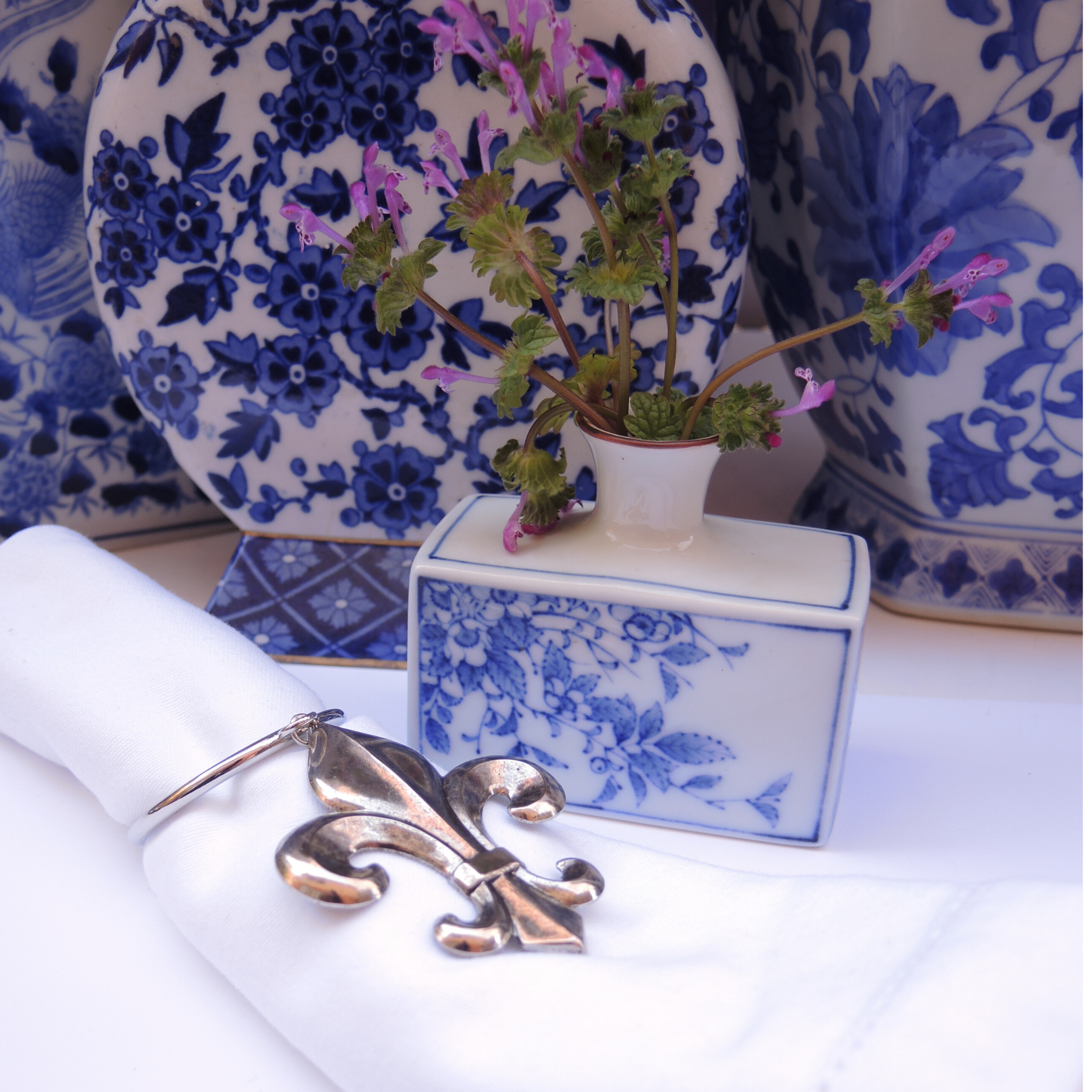 Napkin Ring, Silver Fleur de Lis , Elegant Tabletop Accessory for a Francophile