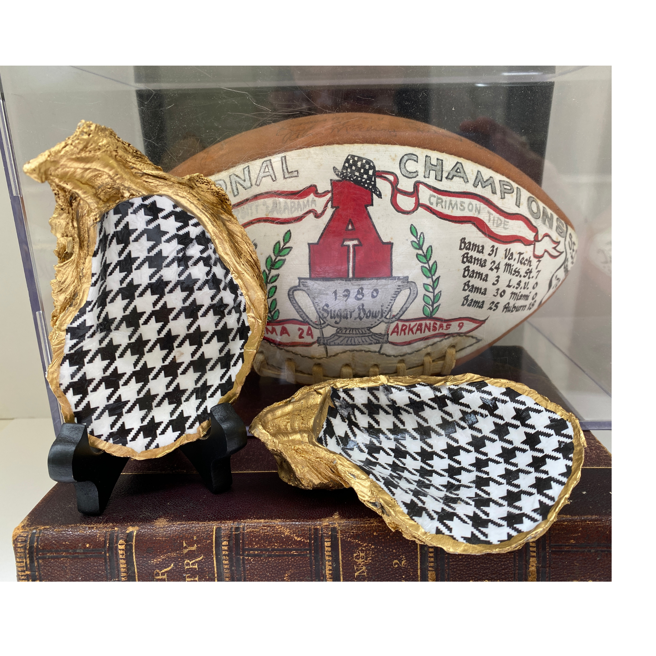 Hounds tooth Shell Art