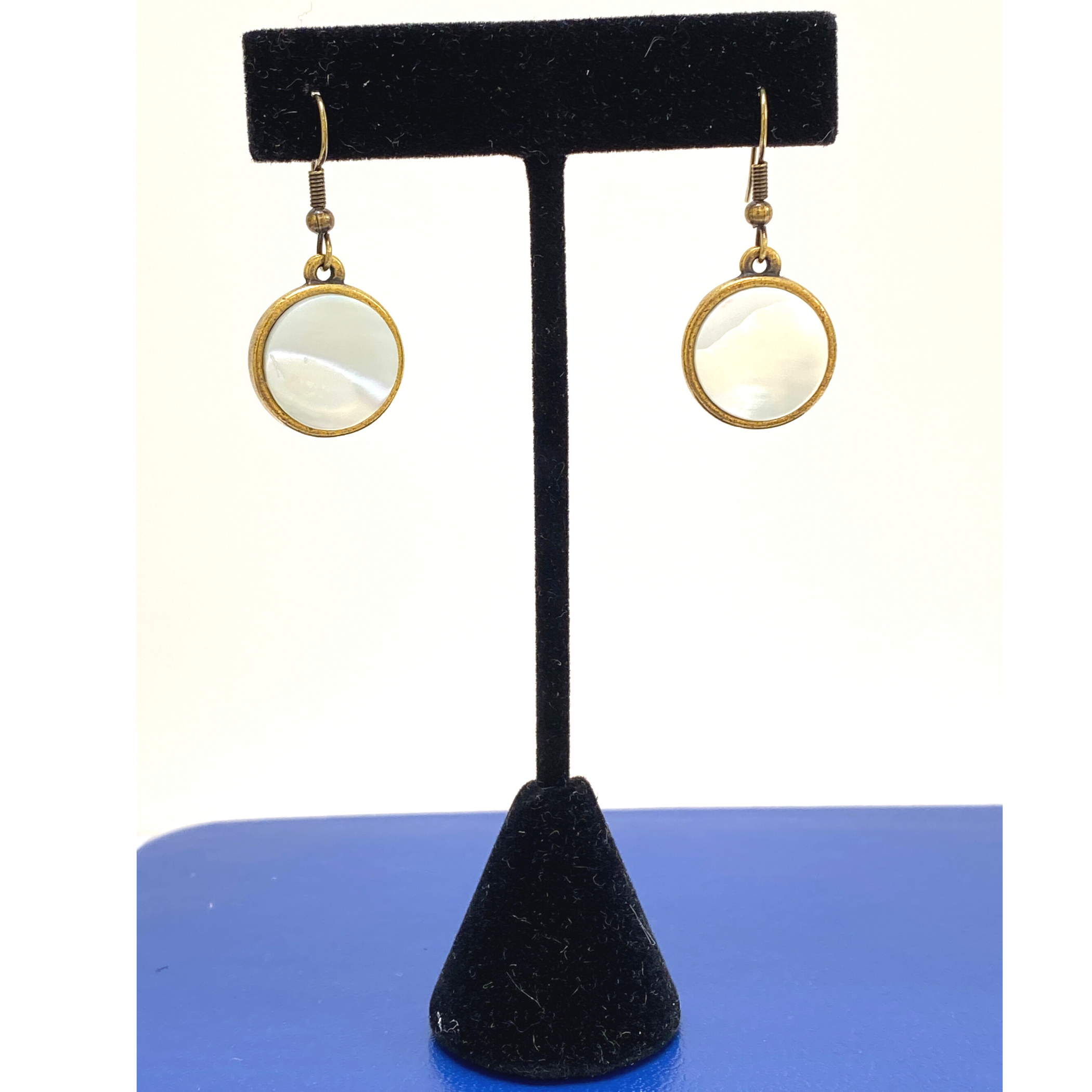 Earring, Round Mother of Pearl, 30th Pearl Anniversary Gift